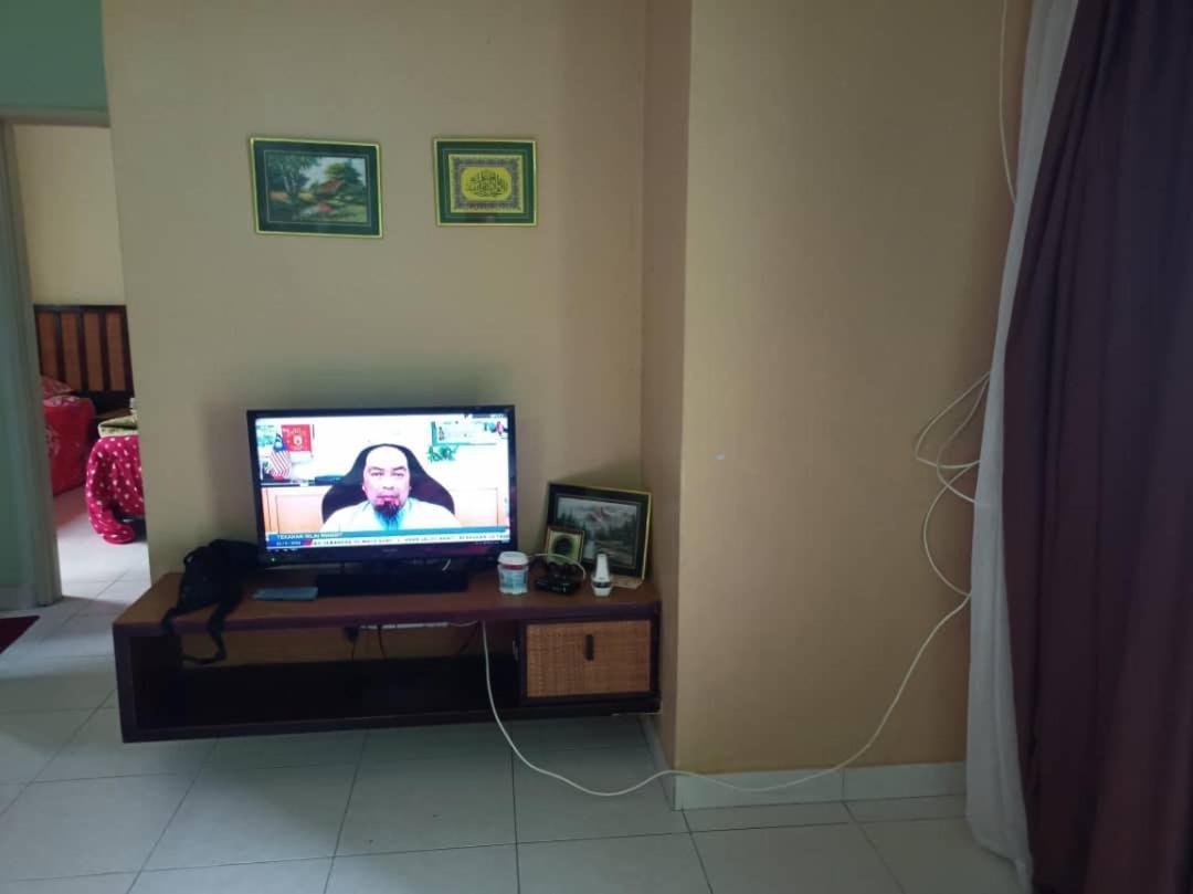 Zous Homestay Banting  Exterior photo